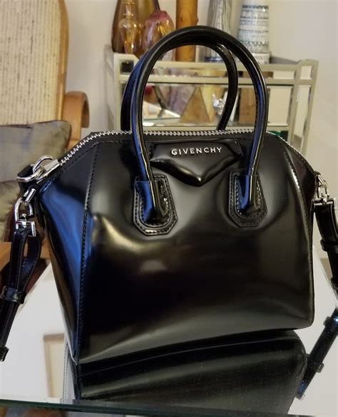 Help me decide! Chloé Drew or Givenchy mini Antigona.